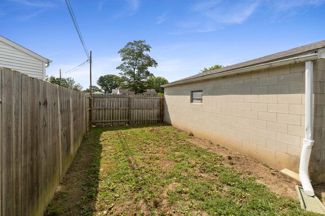 876 Lenore Avenue, Columbus, OH 43224
