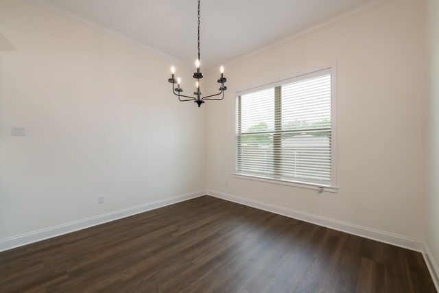 336 Camellia Drive, Hewitt, TX 76643