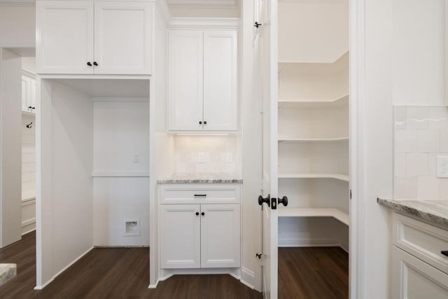 336 Camellia Drive, Hewitt, TX 76643