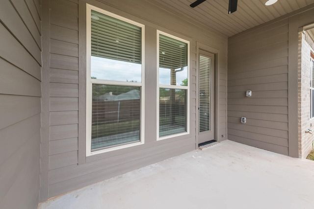 336 Camellia Drive, Hewitt, TX 76643