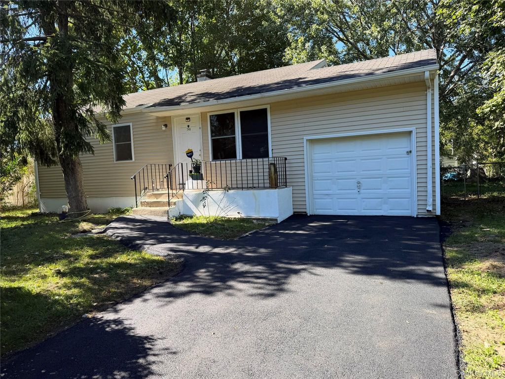 748 Doane Avenue, Bellport, NY 11713 — exterior