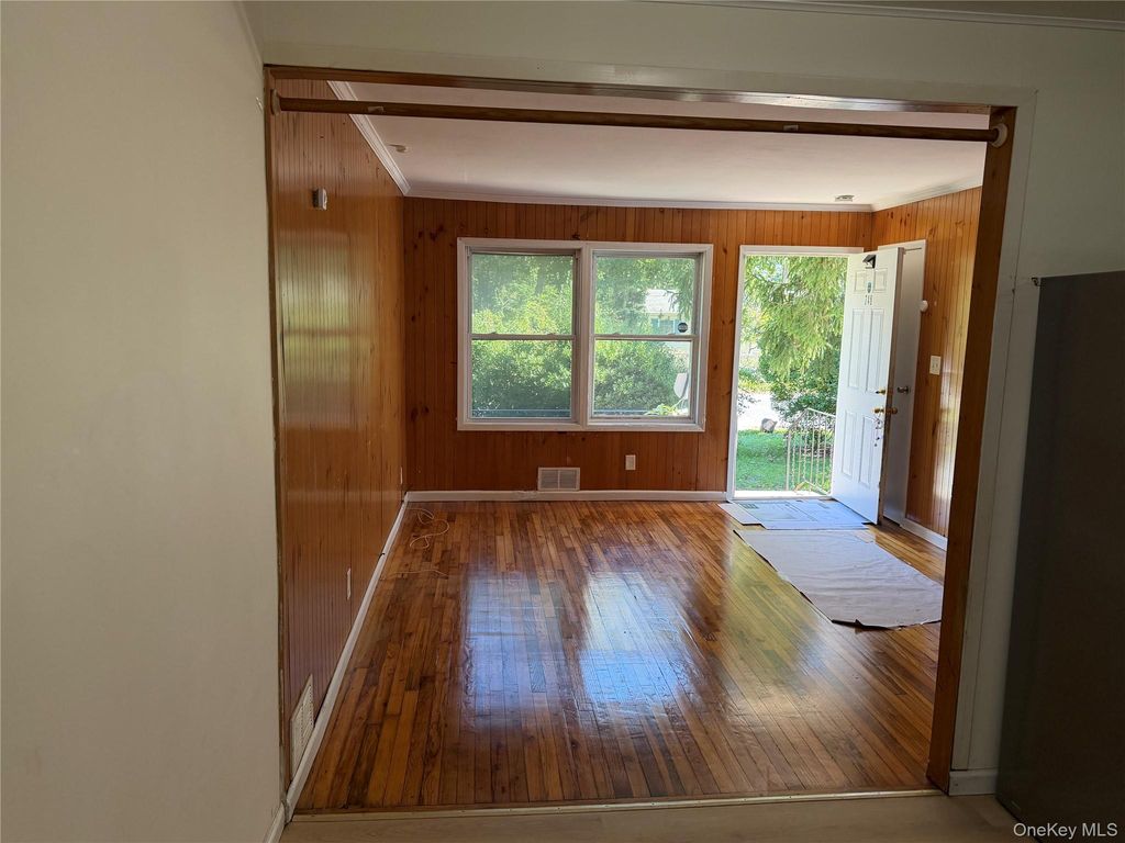 748 Doane Avenue, Bellport, NY 11713 — photo 4