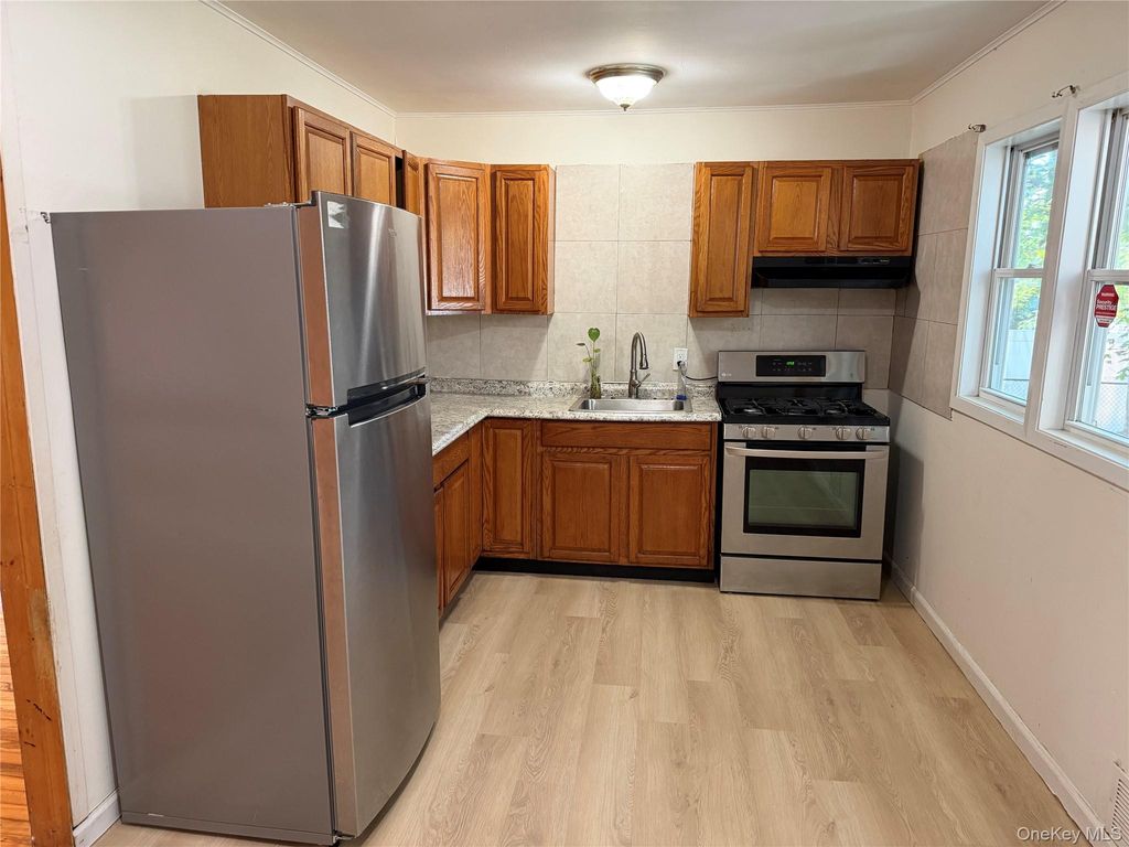 748 Doane Avenue, Bellport, NY 11713 — photo 5