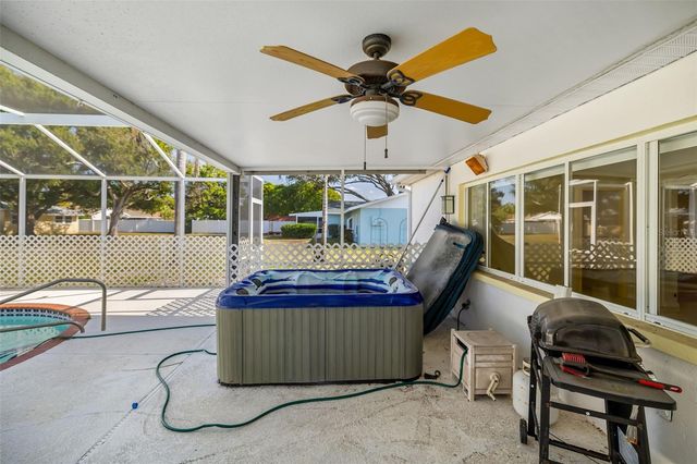 803 PLUM TREE LANE, Sarasota, FL 34243
