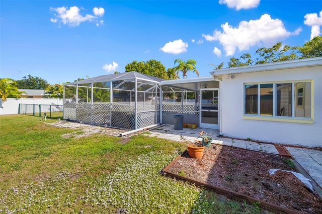 803 PLUM TREE LANE, Sarasota, FL 34243