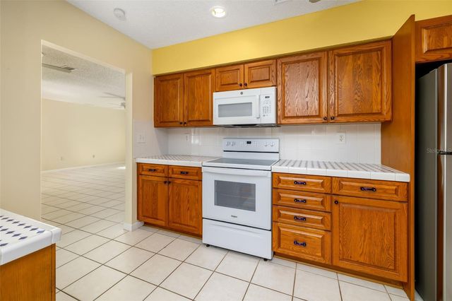 803 PLUM TREE LANE, Sarasota, FL 34243