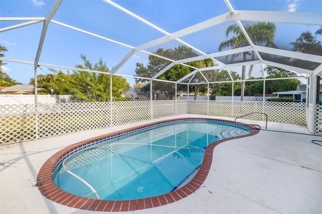 803 PLUM TREE LANE, Sarasota, FL 34243