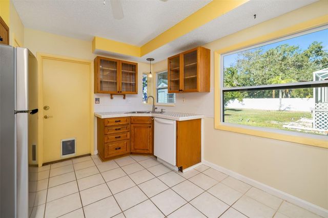 803 PLUM TREE LANE, Sarasota, FL 34243