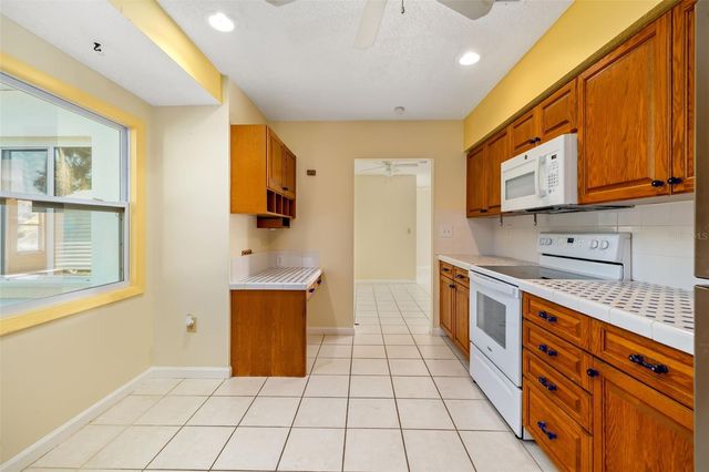 803 PLUM TREE LANE, Sarasota, FL 34243