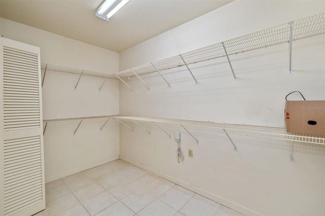 803 PLUM TREE LANE, Sarasota, FL 34243