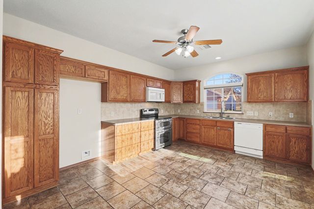 13117 W Hunters View St, Wichita, KS 67235