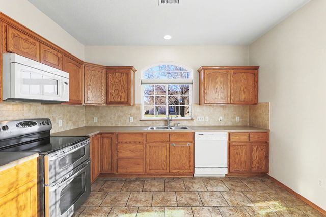 13117 W Hunters View St, Wichita, KS 67235