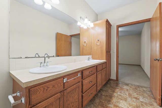 13117 W Hunters View St, Wichita, KS 67235