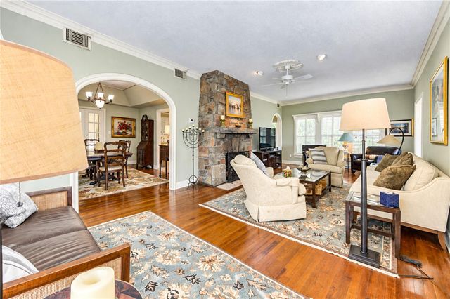 3111 Fondren Street, La Porte, TX 77571