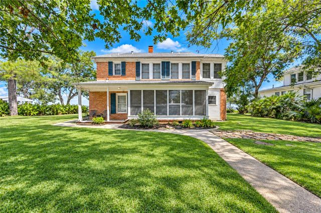 3111 Fondren Street, La Porte, TX 77571