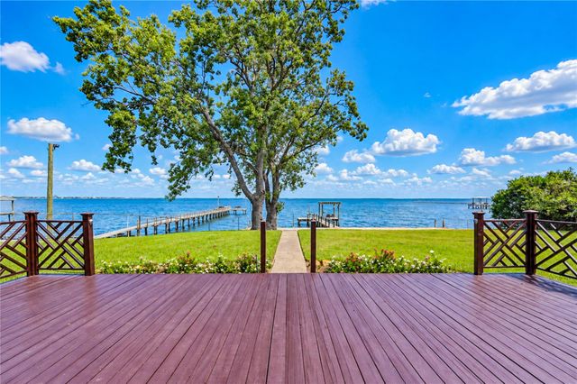 3111 Fondren Street, La Porte, TX 77571