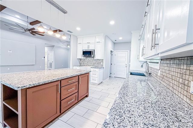1715 Chapel Hill, Edinburg, TX 78541