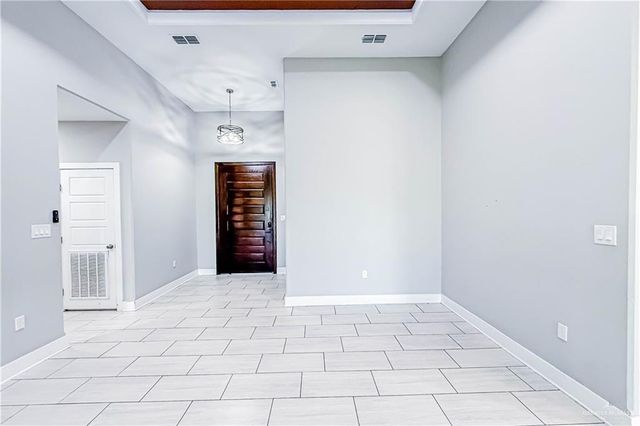 1715 Chapel Hill, Edinburg, TX 78541
