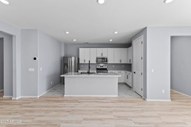 613 E ELM Lane, Avondale, AZ 85323