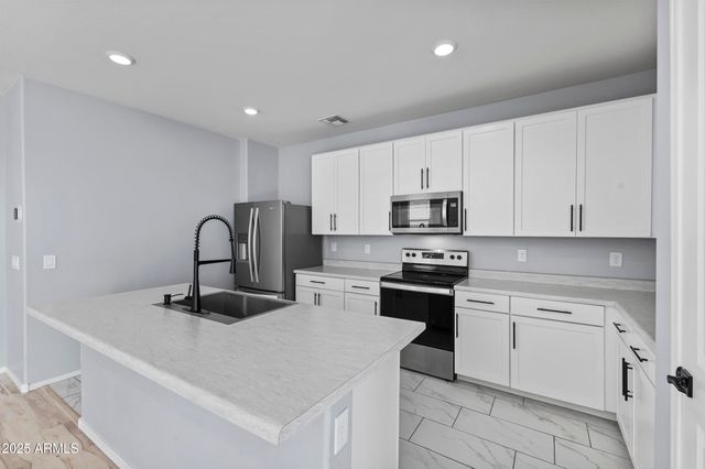 613 E ELM Lane, Avondale, AZ 85323