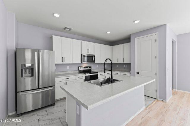 613 E ELM Lane, Avondale, AZ 85323