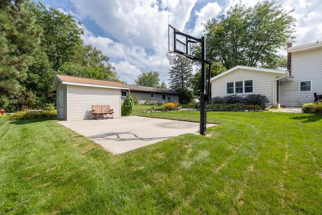 188 Third STREET, Allenton, WI 53002