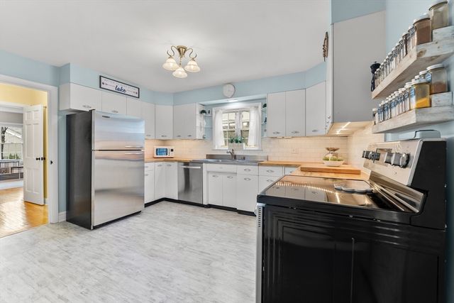 67 Wellington St, Marlborough, MA 01752