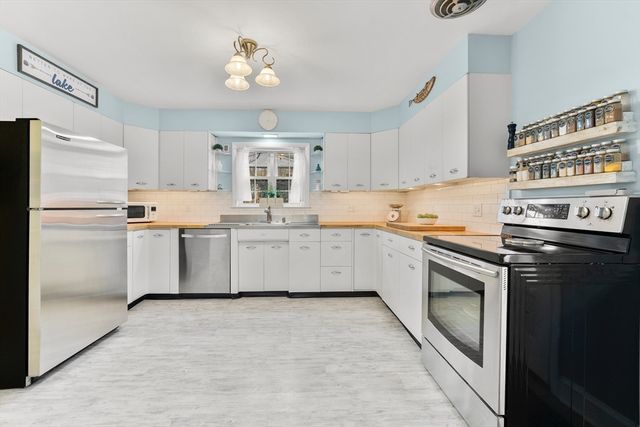 67 Wellington St, Marlborough, MA 01752