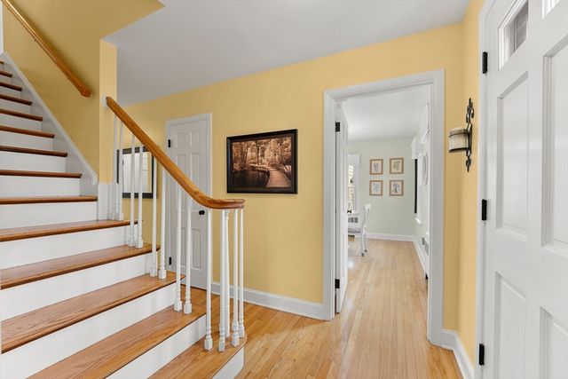 67 Wellington St, Marlborough, MA 01752