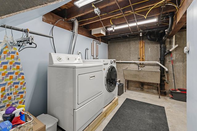 67 Wellington St, Marlborough, MA 01752