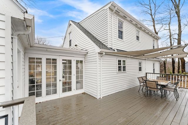 67 Wellington St, Marlborough, MA 01752