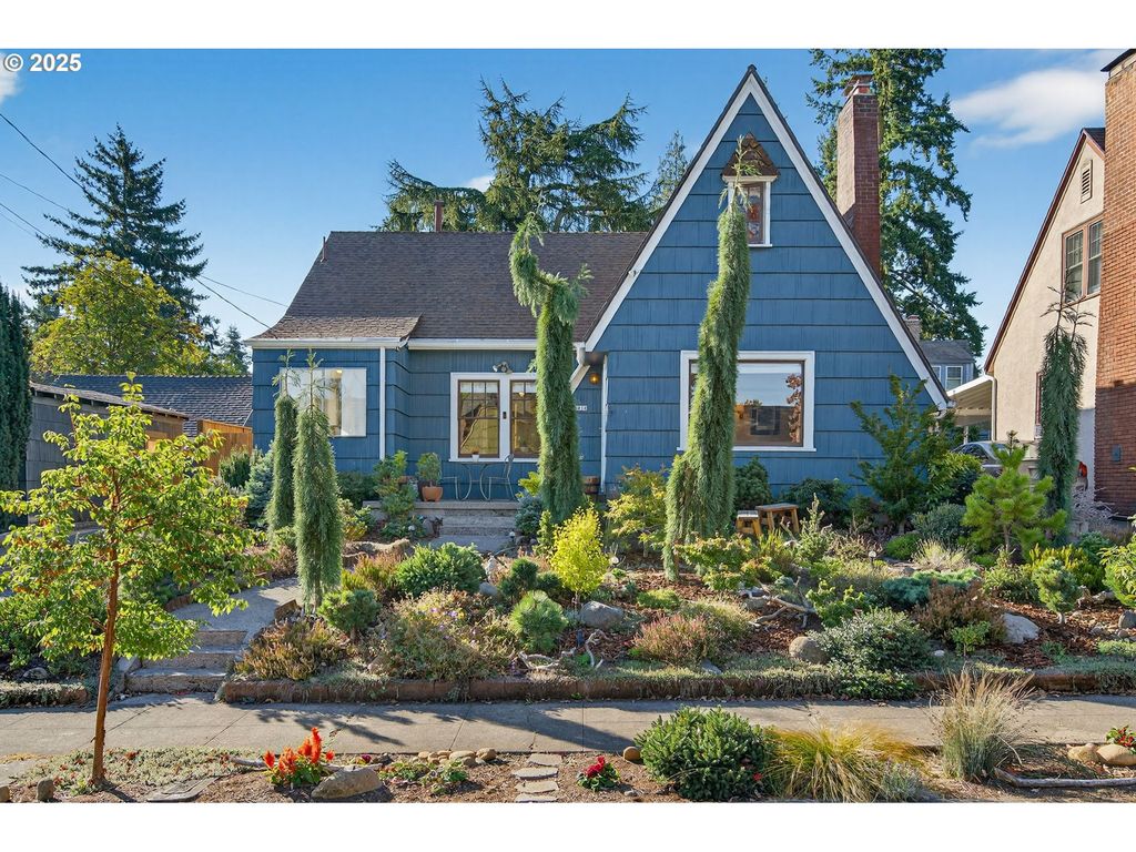 4016 Ne SKIDMORE St, Portland, OR 97211
