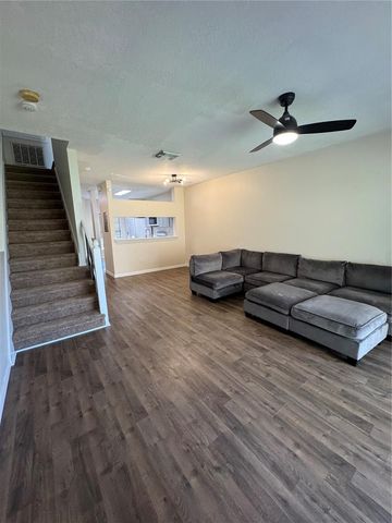 1315 STANDRIDGE DRIVE, Wesley Chapel, FL 33543