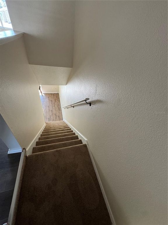 Image 11 of property listing at 1315 STANDRIDGE DRIVE, Wesley Chapel, FL 33543