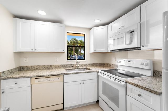 9355 SW 8th Street 110, Boca Raton, FL 33428