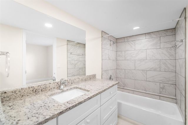 9355 SW 8th Street 110, Boca Raton, FL 33428