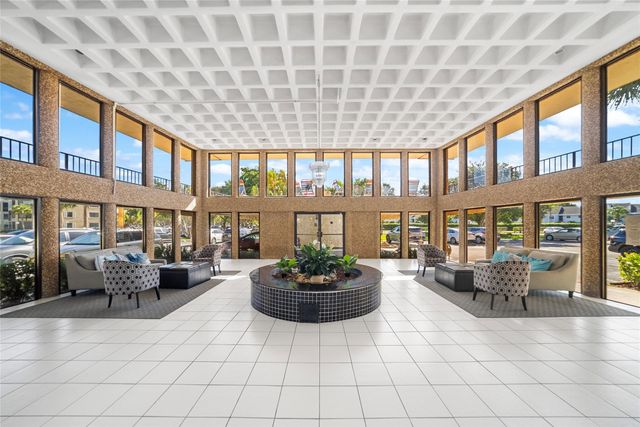 9355 SW 8th Street 110, Boca Raton, FL 33428