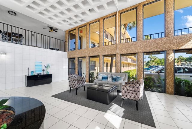 9355 SW 8th Street 110, Boca Raton, FL 33428