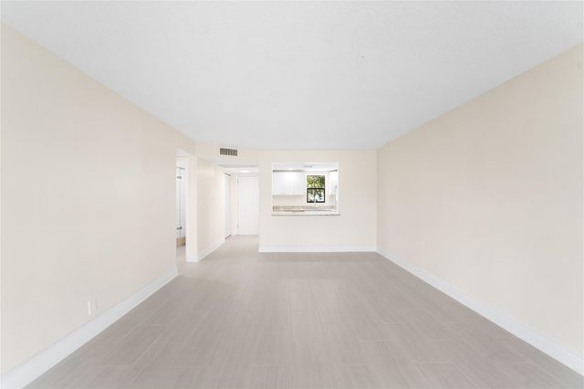 9355 SW 8th Street 110, Boca Raton, FL 33428