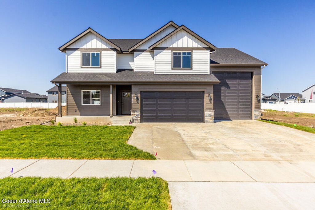 2743 N Neptune St, Post Falls, ID 83854