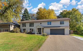 6271 Cardinal Avenue, Chanhassen, MN 55331