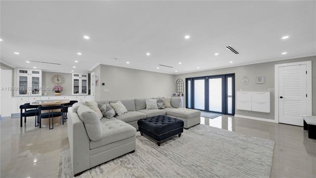 5316 Jackson Street, Hollywood, FL 33021