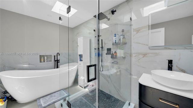 5316 Jackson Street, Hollywood, FL 33021