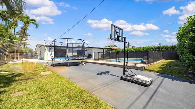5316 Jackson Street, Hollywood, FL 33021