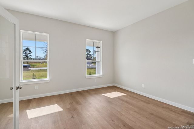 549 Alta Vista Drive, Pleasanton, TX 78064