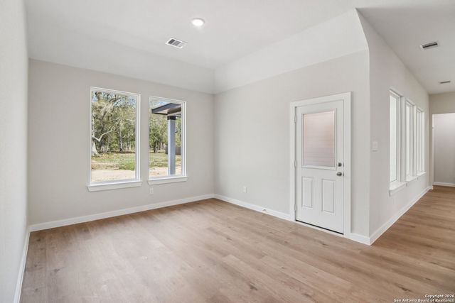 549 Alta Vista Drive, Pleasanton, TX 78064
