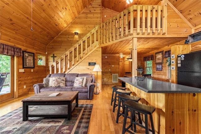 469 Mountain High Drive, Mineral Bluff, GA 30559