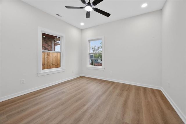 1215 E South Avenue, Independence, MO 64050