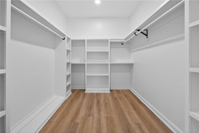 1215 E South Avenue, Independence, MO 64050