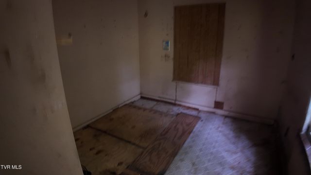 289 Early Branch Road, Rogersville, TN 37857